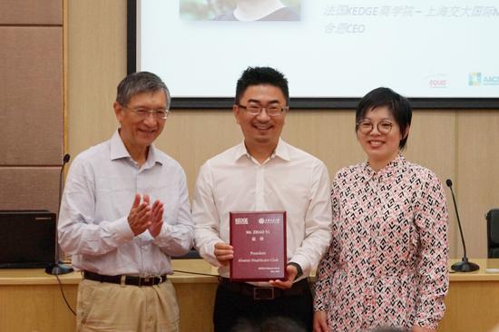 自左至右：勵建安院士、趙驛先生、Sabrina WOO女士